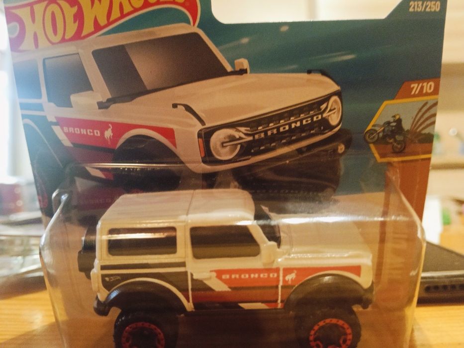 Hot wheels ford bronco
