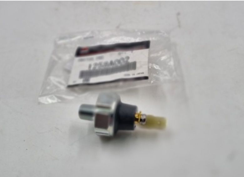 Датчик давления масла оригинал Japan