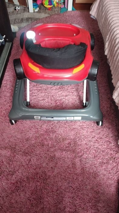 Продам не дорого дитячі  ходунки