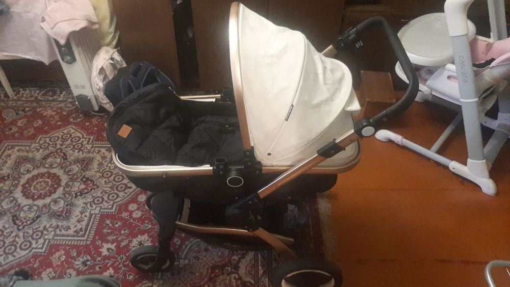Коляска нінос продається