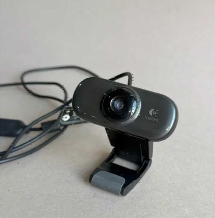 Веб-Камера Logitech WebCam C210 V-U0019 .