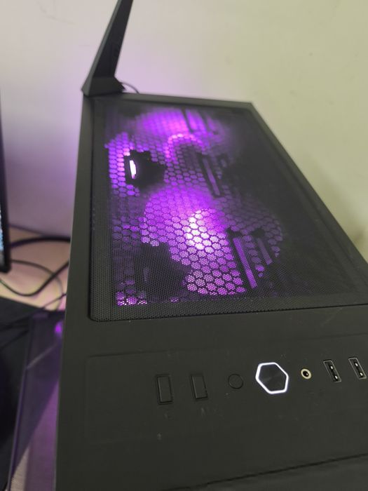 Torre Gamer AM5 com monitor MSI 27 IPS