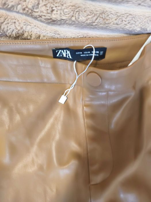Шкіряні штани, легінси Zara, розмір М.