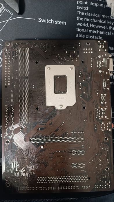 Материнская плата gigabyte