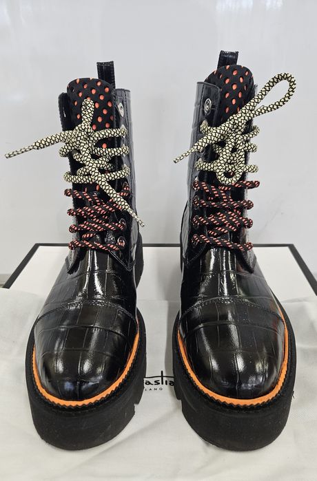 Czarne pomarańczowe buty wokery Sebastian Milano skóra