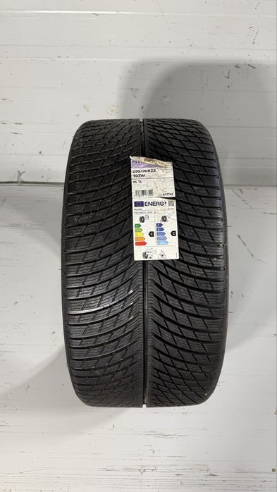 2x Opony Michelin Alpin 5 295/30 R22 (S)