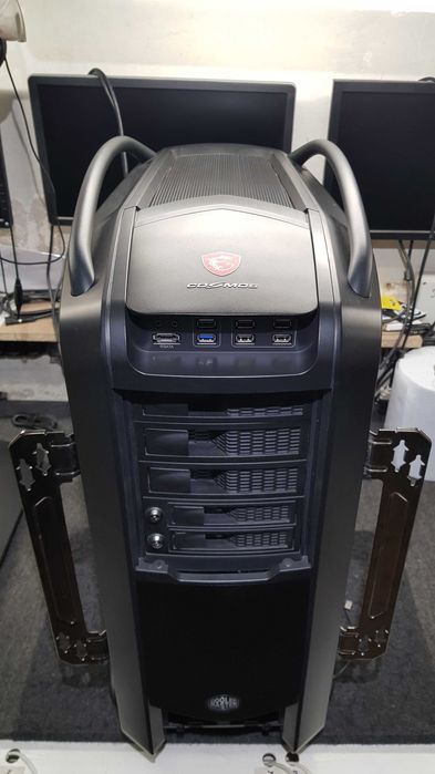 Obudowa PC  -  COSMOS II - Ultra Tower