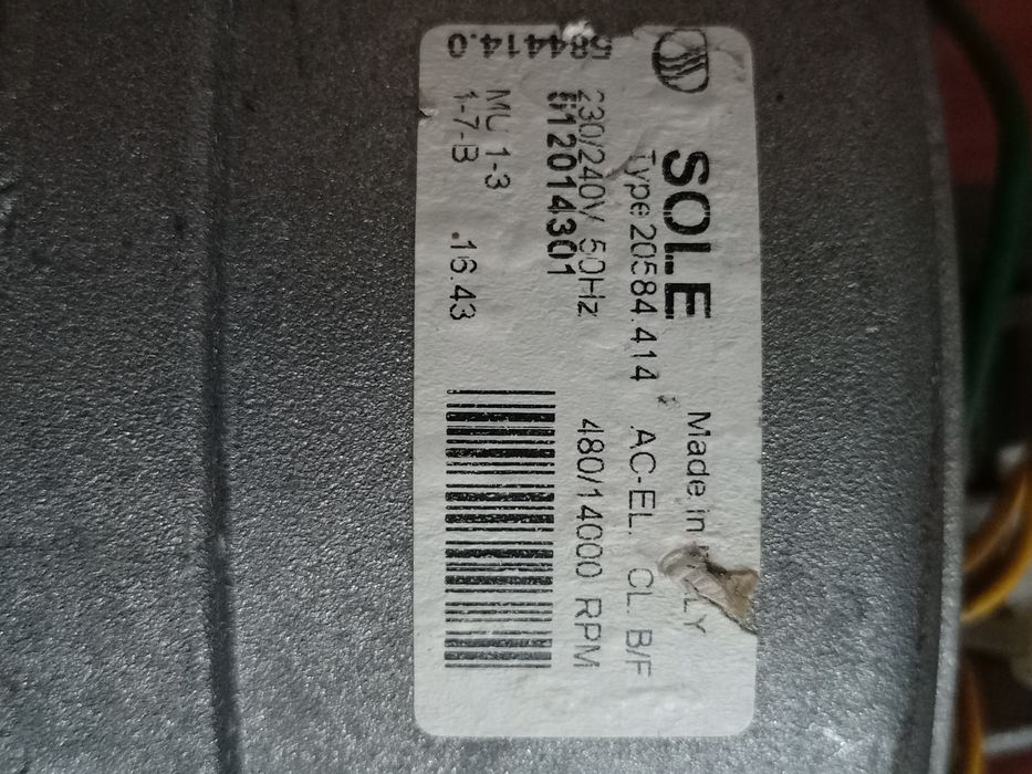 Двигатель к стиральной машине.