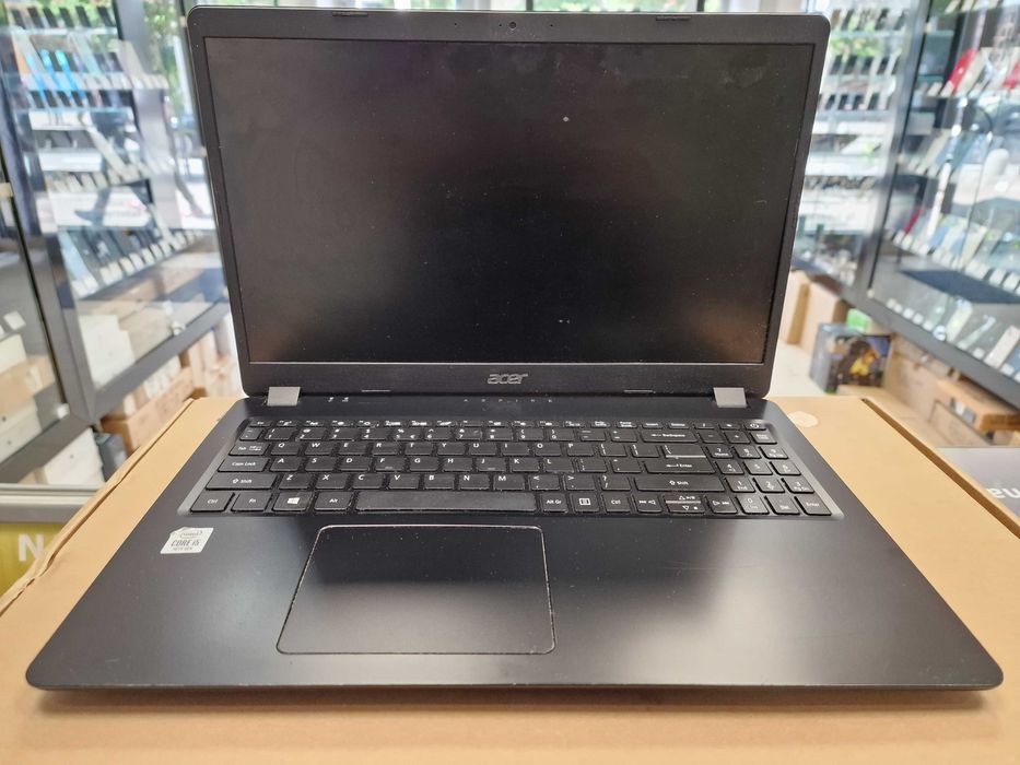 Acer Aspire 3 / Stan nieznany / Brak dysku / Brak kości RAM / Czytaj opis !