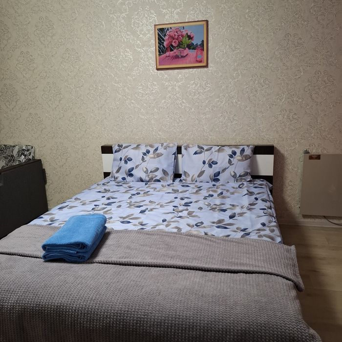 Посуточно Каменское  3 спальных места. Левый берег!