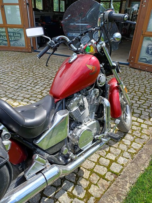 Honda VT 700 CMAGNA