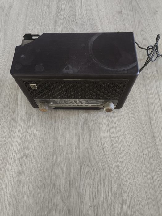 Radio antigo para peças