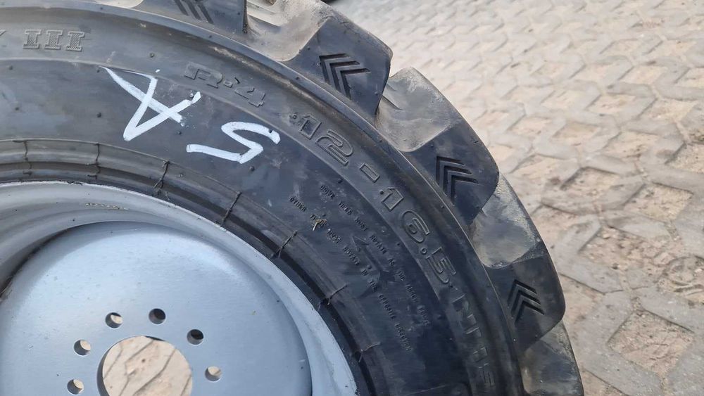 koła 12-16.5 12r16.5 305/70r16.5 Bobcat 99% 12PR 2018R bez napraw