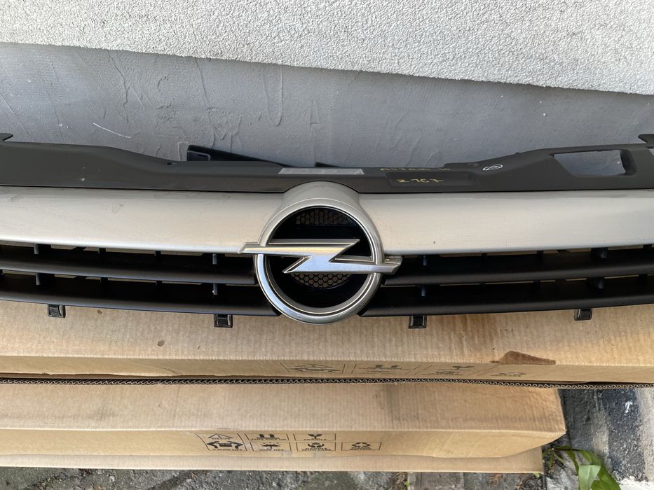 Atrapa Grilla opel astra h