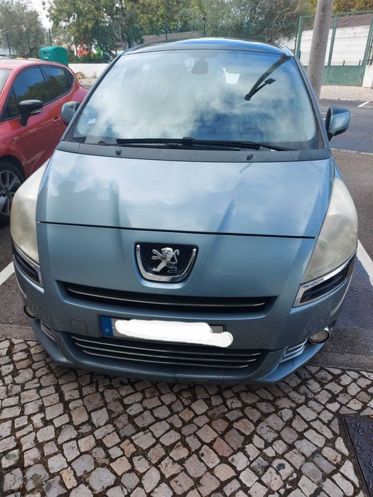 carro familial Peugeot