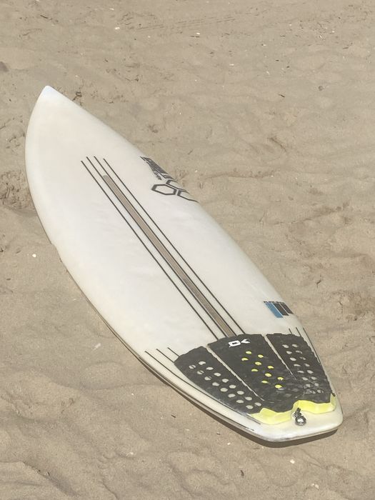 Prancha de surf Channel Island, black and white