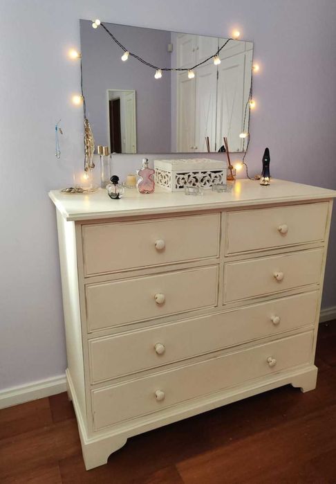 Conjunto de móveis para quarto de meninas