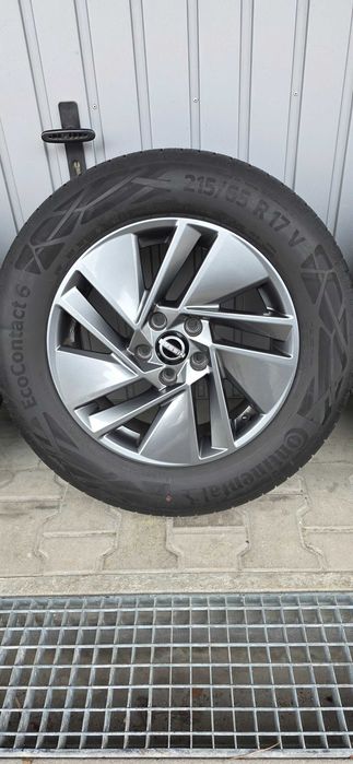 Oryginalne koła Nissan Qashqai R17!Opony letnie 2022!