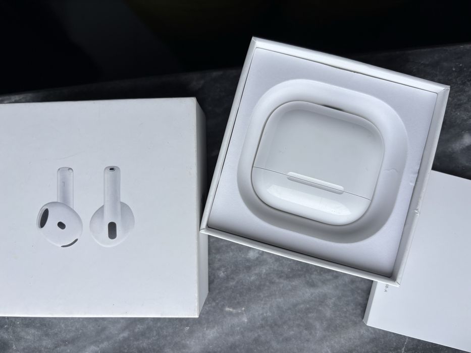 Apple AIR PODS 4 Semi novo