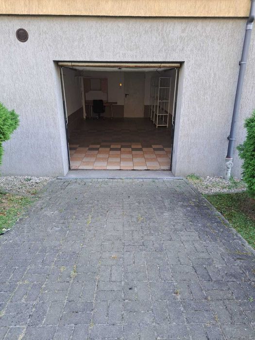 DUŻY garaż osiedle Semeko