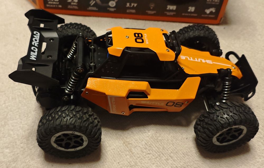 Samochód sterowany zdalnie, RC Auto 2,4 GHz, 1:16, 20 km/h