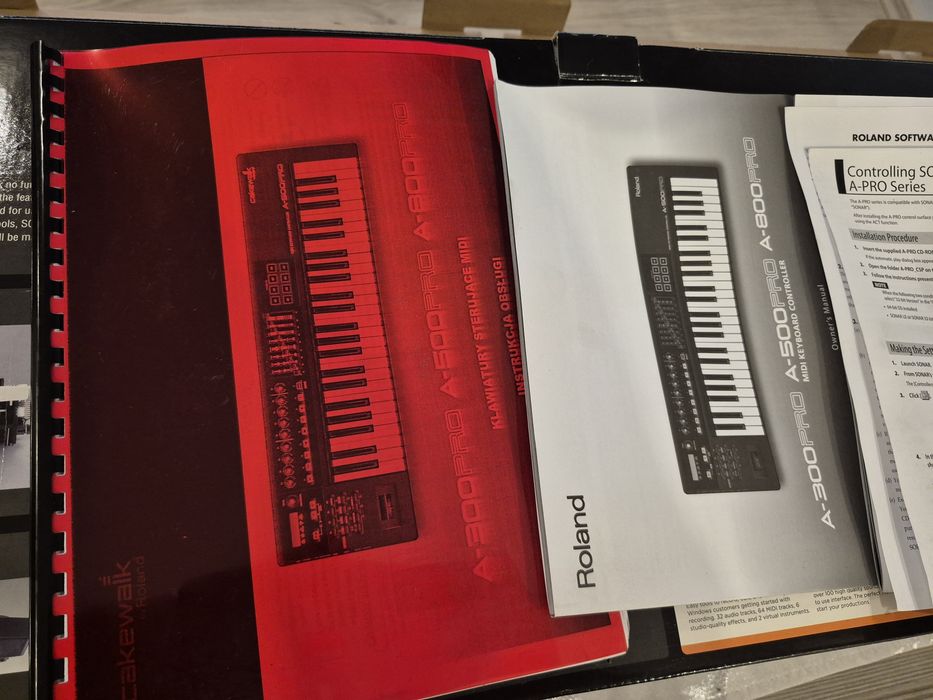 Roland A-800 PRO Midi keyboard controller