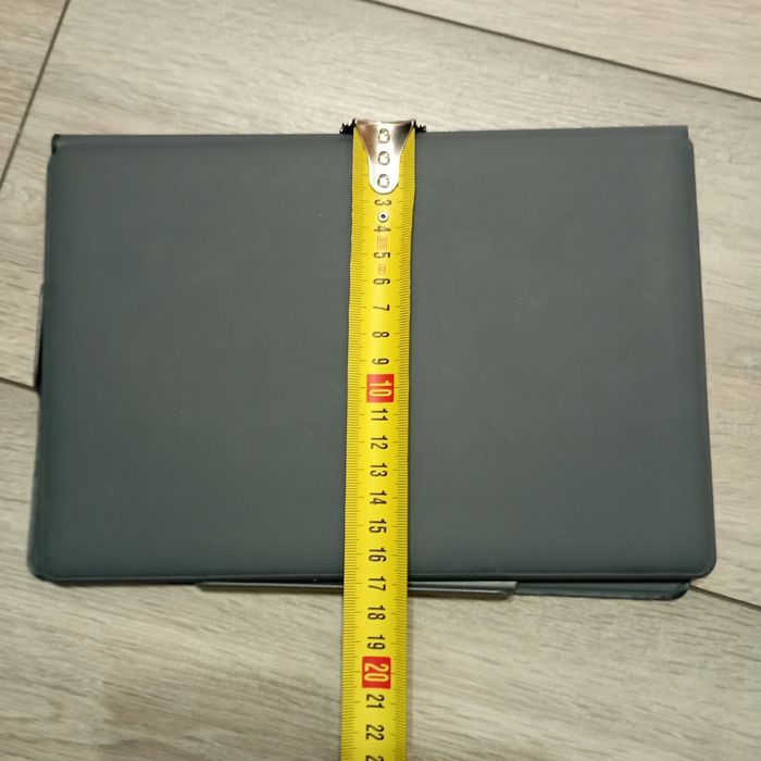 клавіатура - чохол для планшету