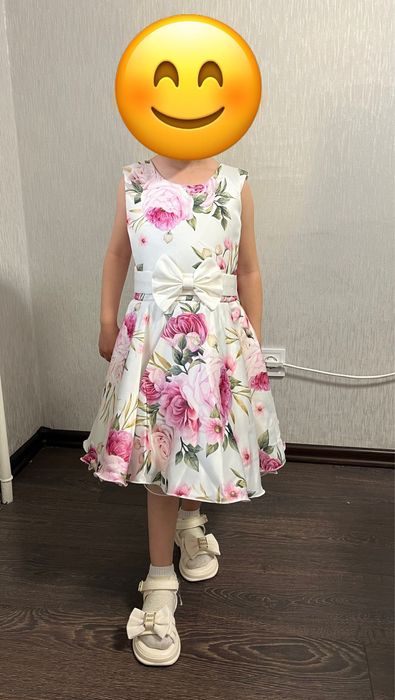 Святкова сукня, сукня в садочок, сукня на свято, дитяча сукня, дитячий