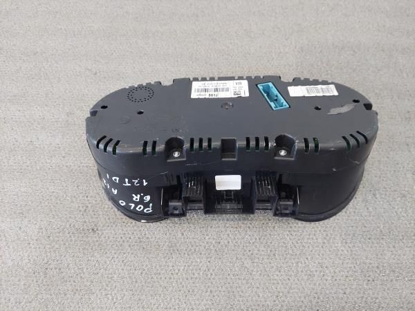 Quadrante / painel de instrumentos VOLKSWAGEN Polo Van (6R)