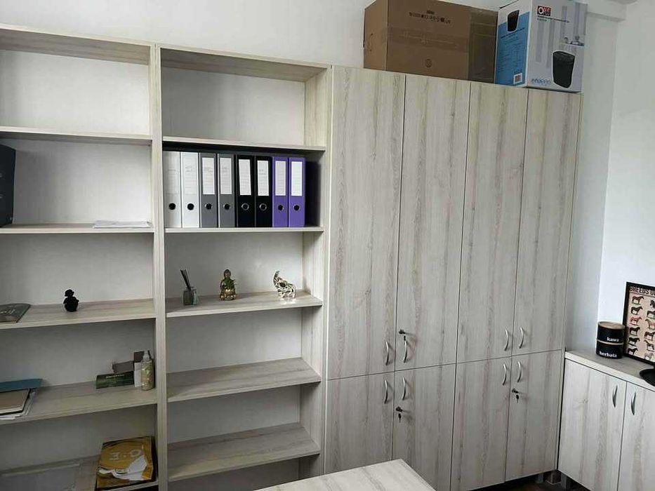 Meble biurowe komplet