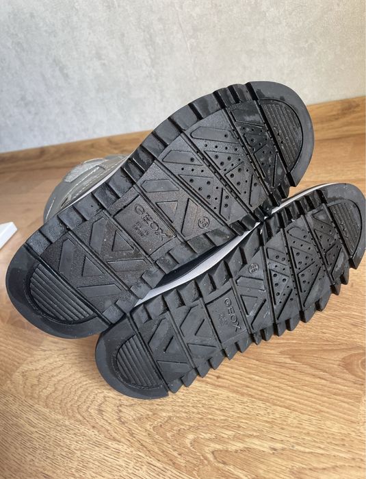 Зимові ботінки/черевики Geox 36.