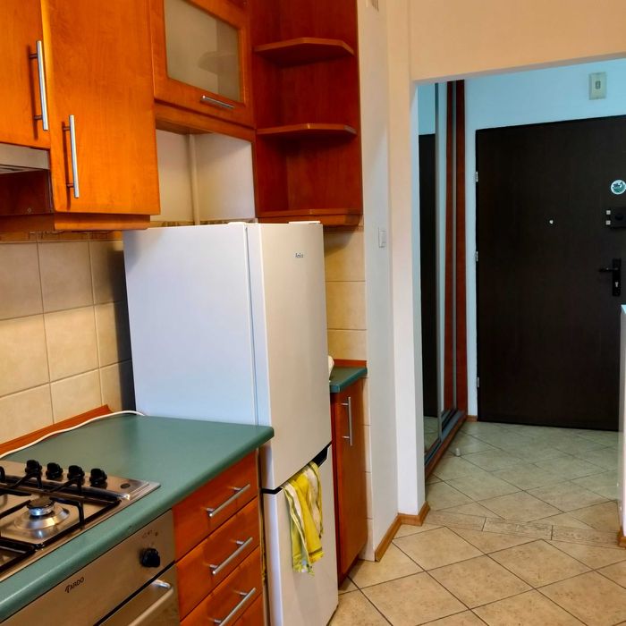 Kawalerka 32 m² z balkonem, po remoncie, ul. Wileńska, przy metrze Szwedzka, od zaraz