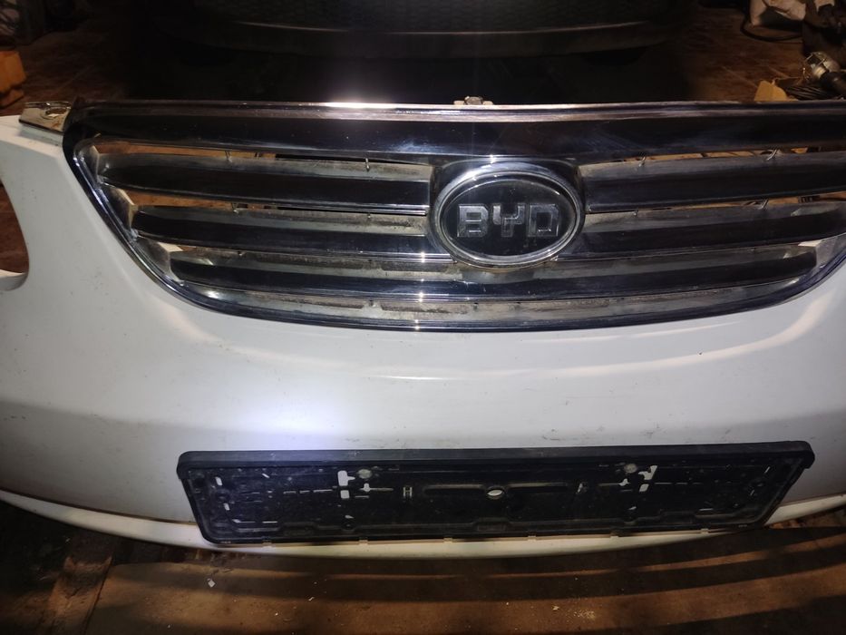 Бампер BYD F-3 1,5