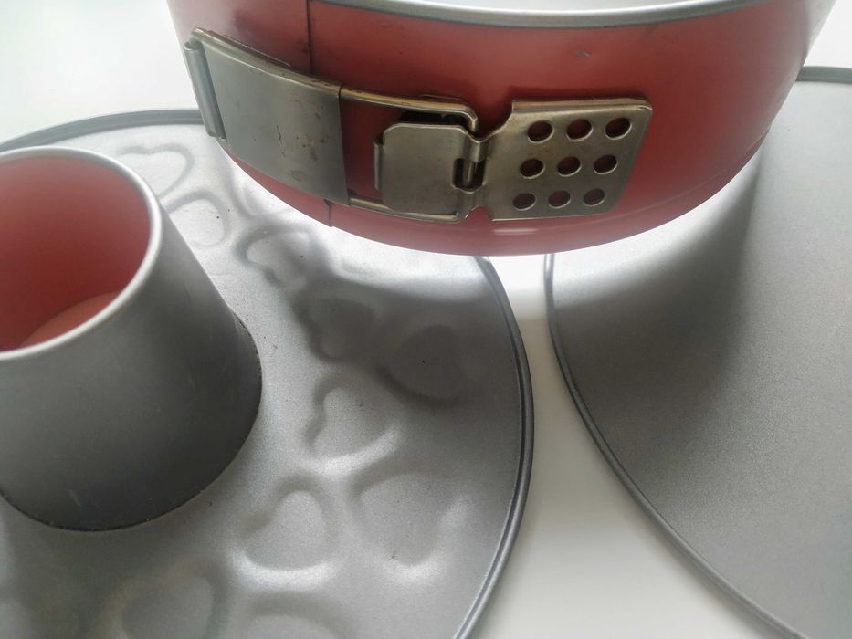 Novo - Conjunto 3 de formas de bolos para forno IKEA, Bullar e Drömmar