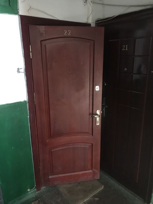 Продам вхідні двійні двері