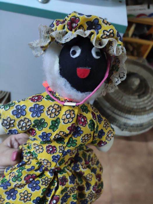 Boneca artesanal história capuchinho vermelho