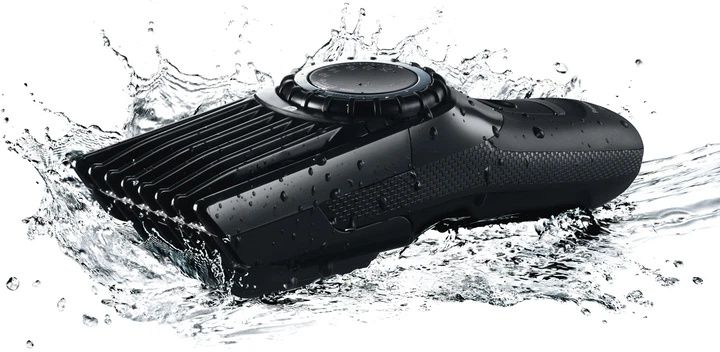 машинку для стрижки волос Panasonic ER-GC50.