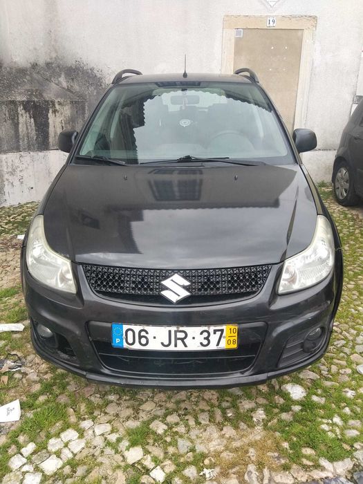 Suzuki SX4 preto
