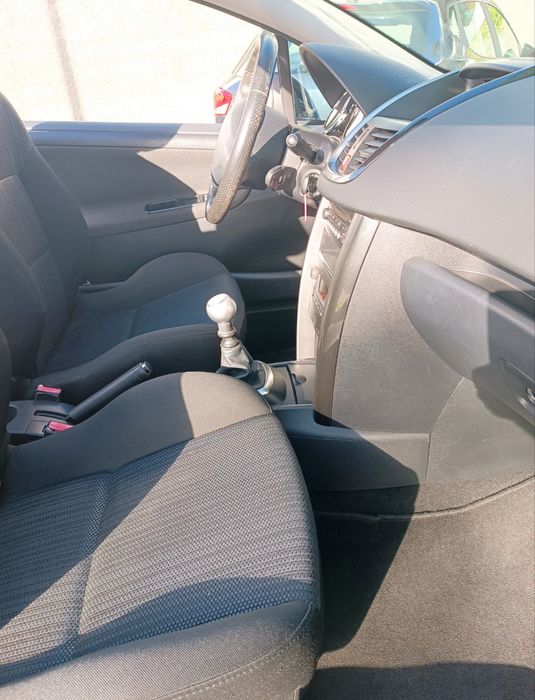 Peugeot 207 CC (Coupé- Cabriolet) 1.6HDI