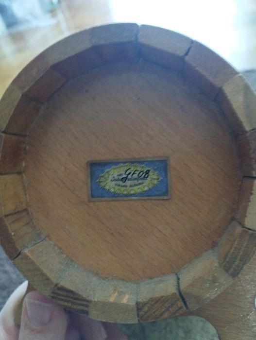 Beczka, beczułka z Albanii