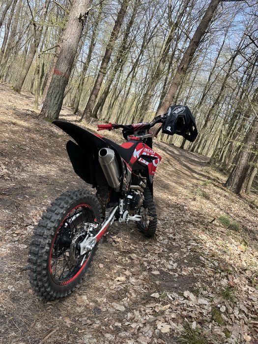 Kayo t4 9.5mth Jak nowy