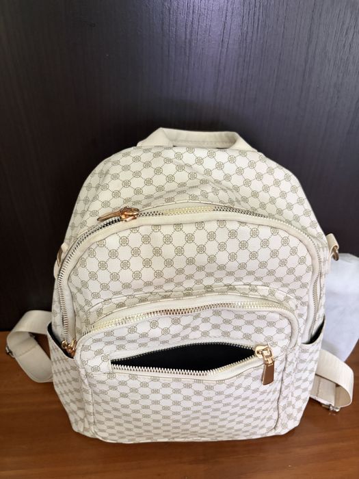 Mochila feminina
