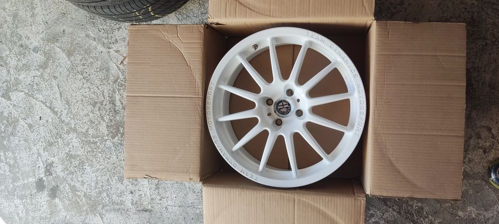 Felgi Team Dynamics ProRace 1.2.  17x7J,4x98 ,et27