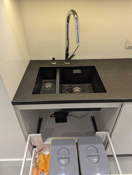 Kuchnia na wymiar MDF biały + AGD + granitowy blat