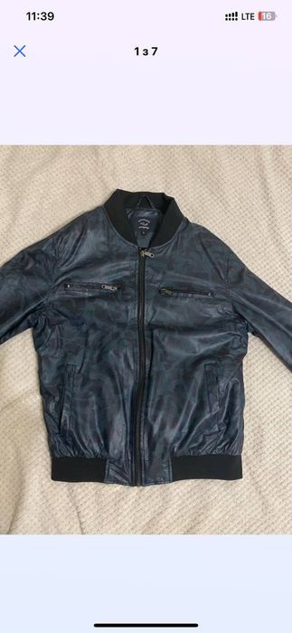 Стильна чоловіча куртка-бомбер