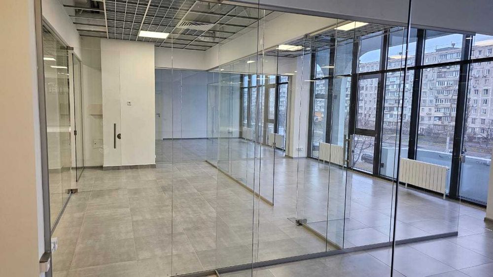 Аренда офиса возле ст.м.Оболонь в новом БЦ. Собственник