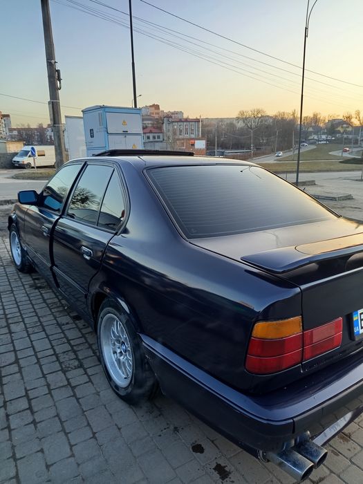 Продам авто в хорошому стані 0982645957