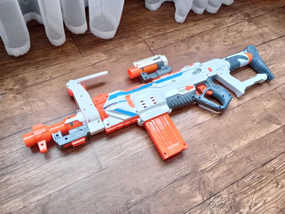 Karabin Maszynowy Nerf Modulus Regulator (5 dodatkowych akcesoriów)