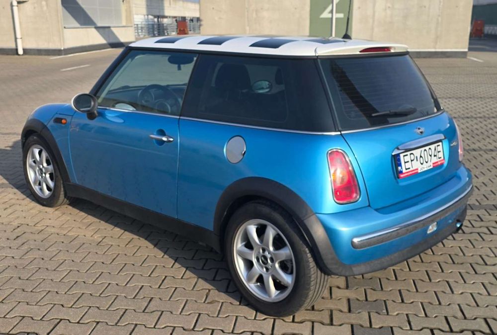 Mini Cooper 1,6 super stan