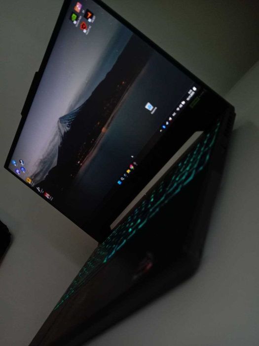 Laptop ASUS TUF A15, RTX 4050, Ryzen 5 7535HS